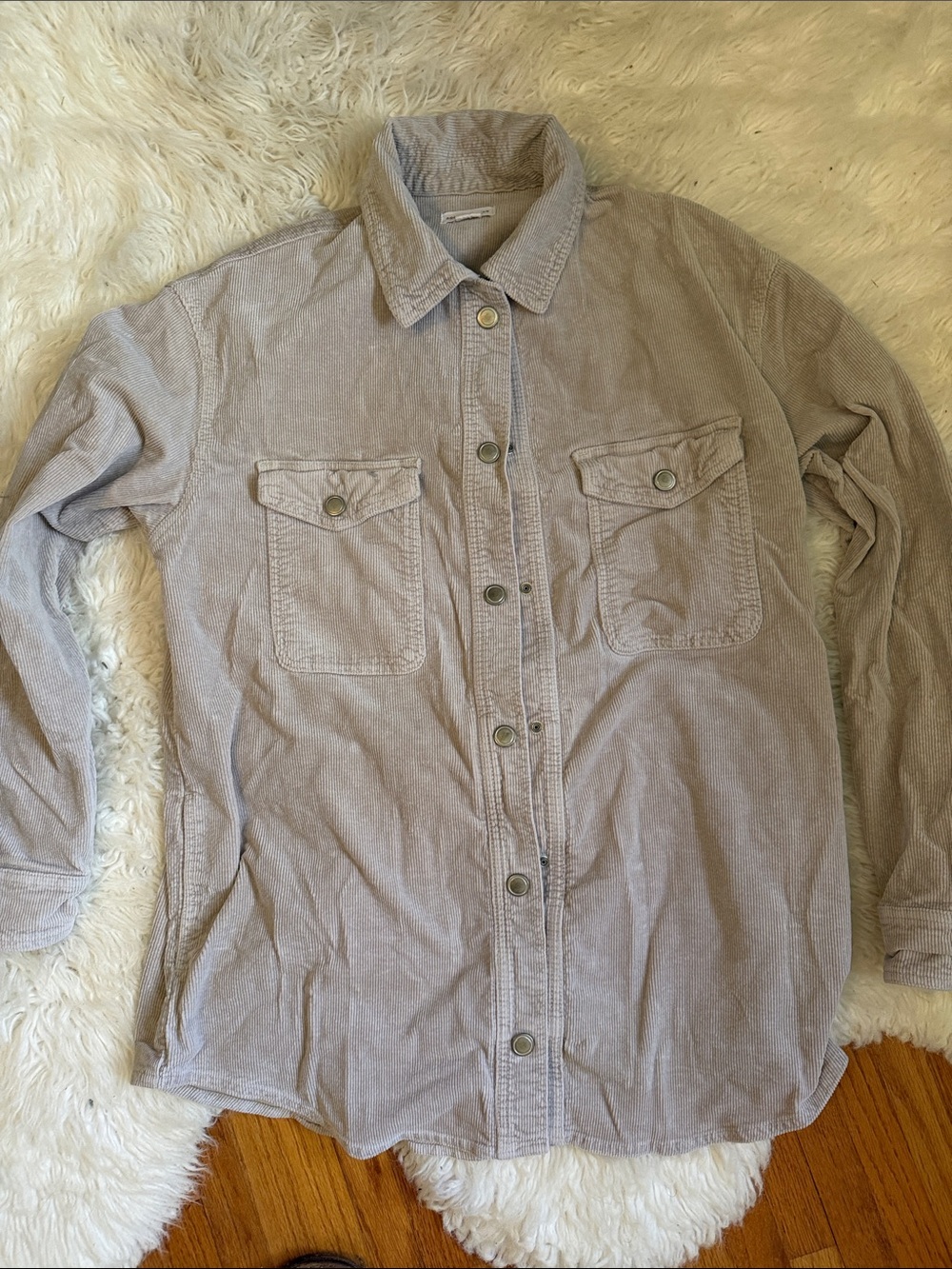 LLong-Sleeve Button-Up Corduroy Shirt in Light Taupe